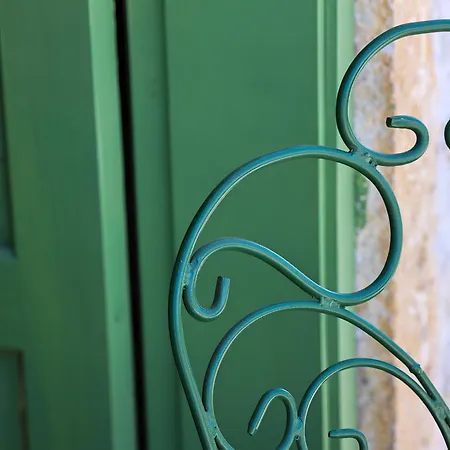 Voger Pino Szálloda *