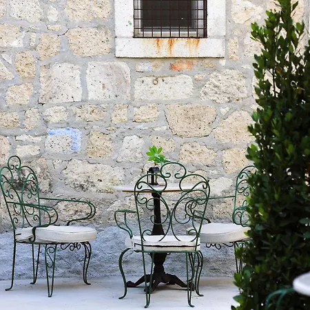 Szálloda Voger Pino *