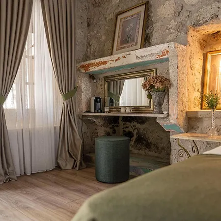 Voger Pino Szálloda