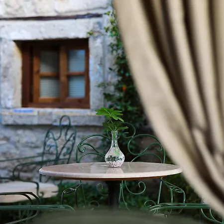 Voger Pino Hotel *