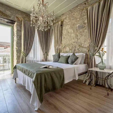 Voger Pino Hotel