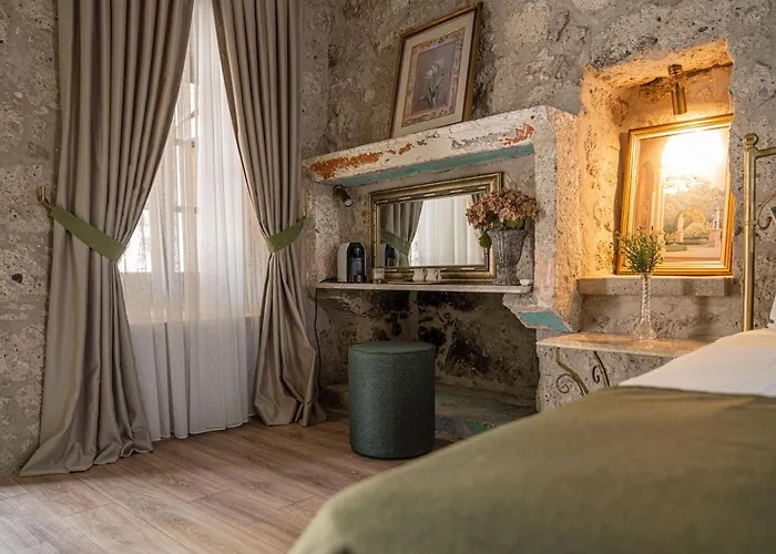 Voger Pino Hotel